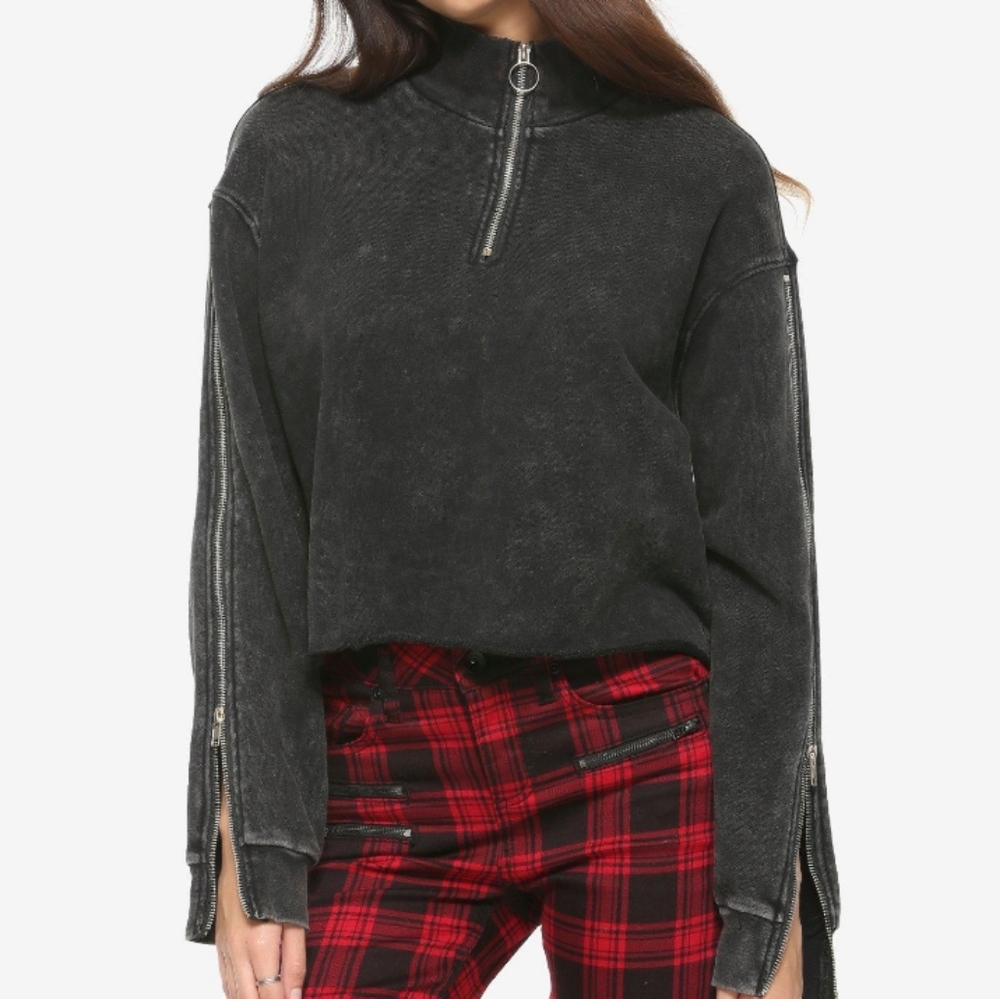 Hot Topic Black Washed Half-Zip Hoodie